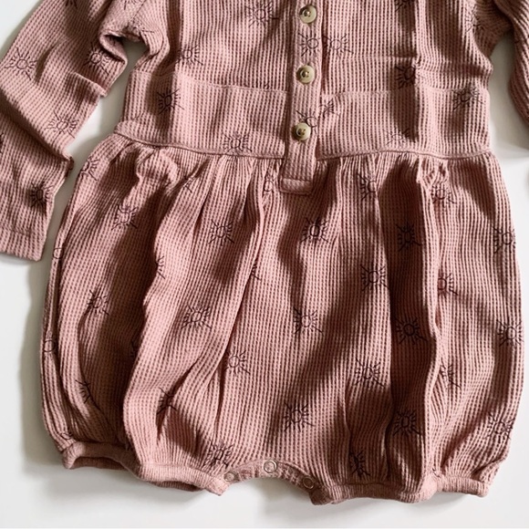 Kate Quinn Mauve Long Sleeve Romper - Picture 3 of 5